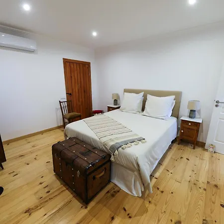 Renovated Wine Press House - With Pool Villa Porto de Mos  Room photo