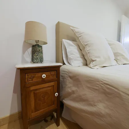 Renovated Wine Press House - With Pool Villa Porto de Mos  Room photo