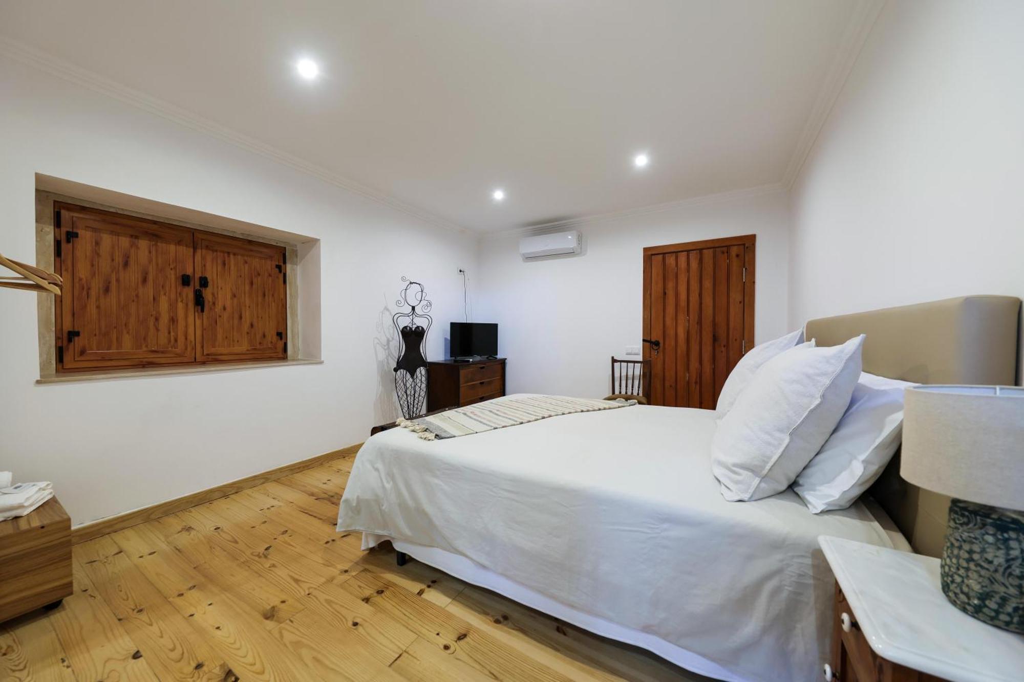 Renovated Wine Press House - With Pool